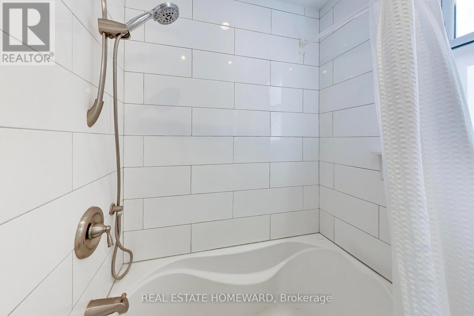 163 Glenmount Park Road, Toronto (East End-Danforth), Ontario  M4E 2E3 - Photo 23 - E13591212