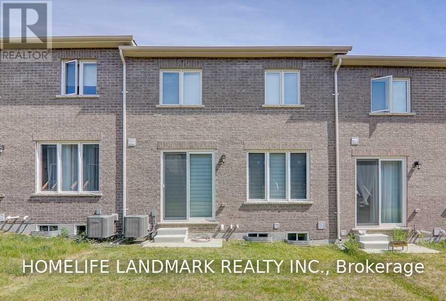 25 Ness Drive, Richmond Hill, Ontario  L4S 0J8 - Photo 4 - N13591232
