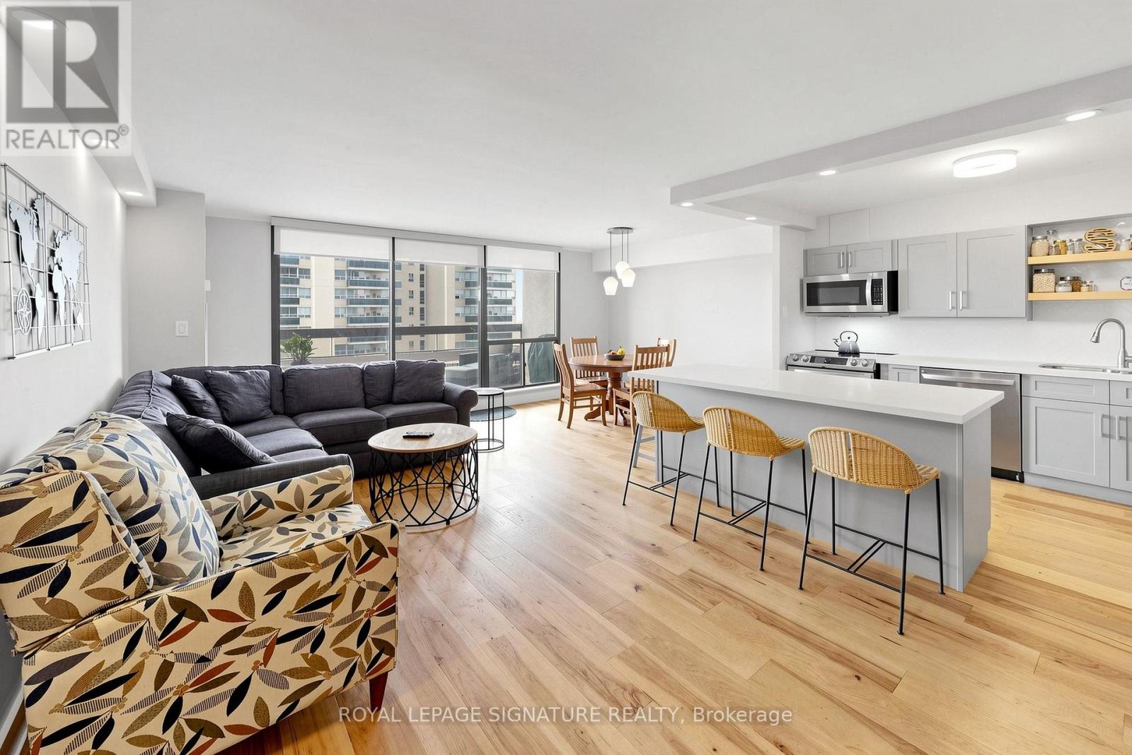 1505 - 100 QUEBEC AVENUE, Toronto (High Park North)