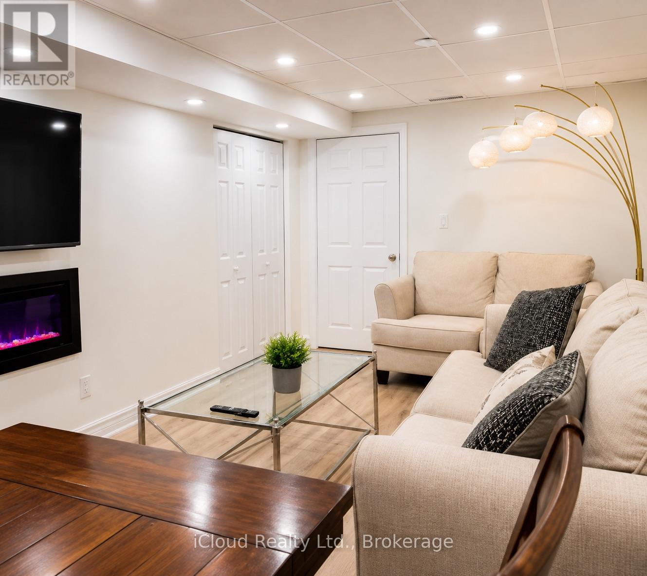 3093 <mcdowell Drive, Mississauga, Ontario  L5M 6J4 - Photo 7 - W13591206