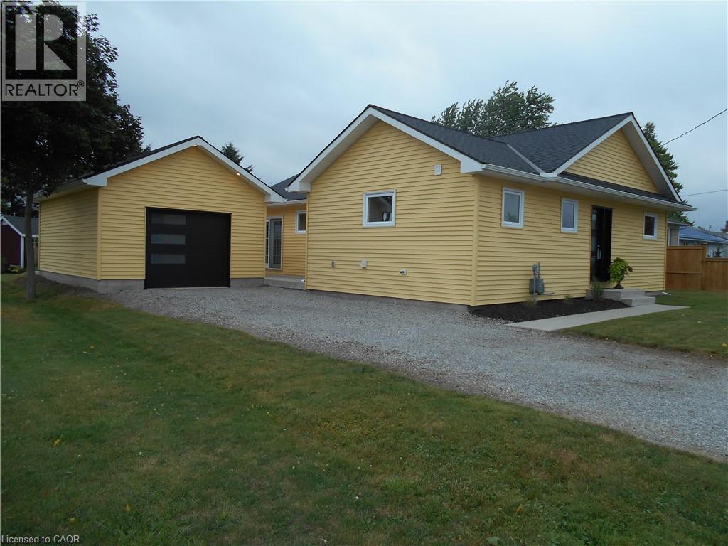 31 COLLEGE Avenue, Port Rowan, Ontario