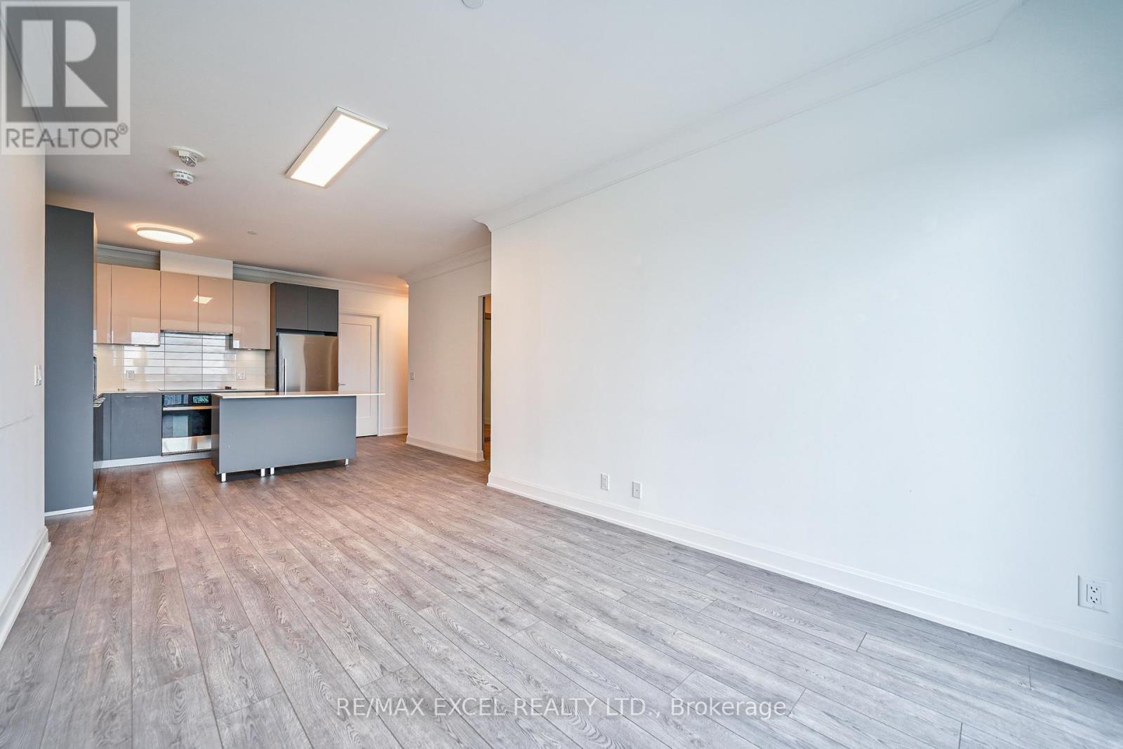 2307 - 8 Water Walk Drive, Markham, Ontario  L3R 6L4 - Photo 16 - N13591272