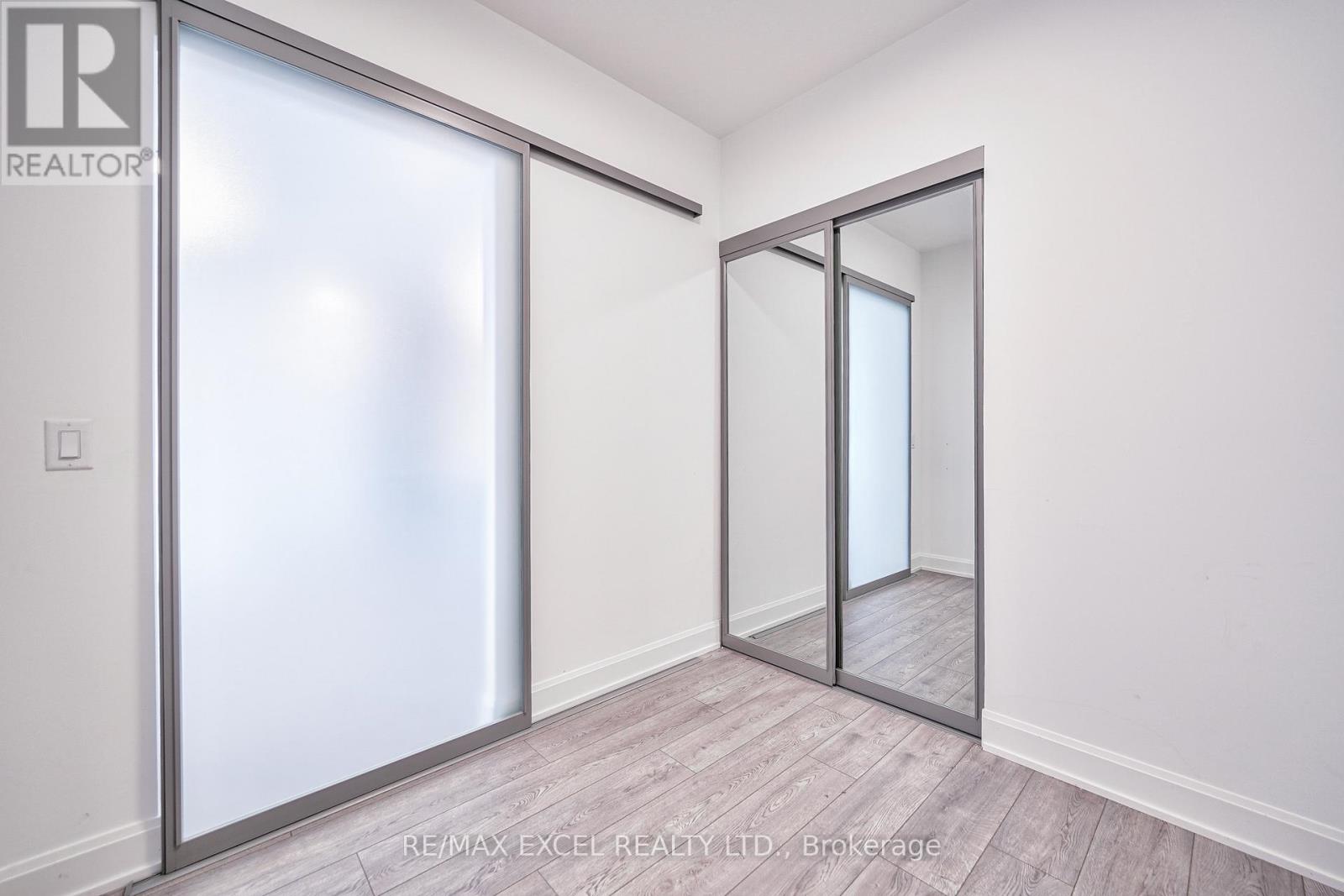 2307 - 8 Water Walk Drive, Markham, Ontario  L3R 6L4 - Photo 17 - N13591272