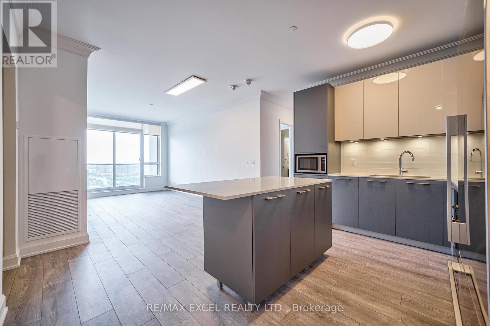 2307 - 8 Water Walk Drive, Markham, Ontario  L3R 6L4 - Photo 7 - N13591272