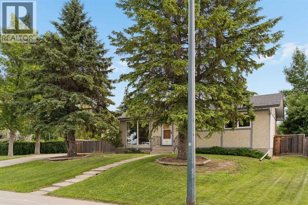 604 Foritana Road SE, Calgary, Alberta  T2A 2B8 - Photo 6 - A2329898