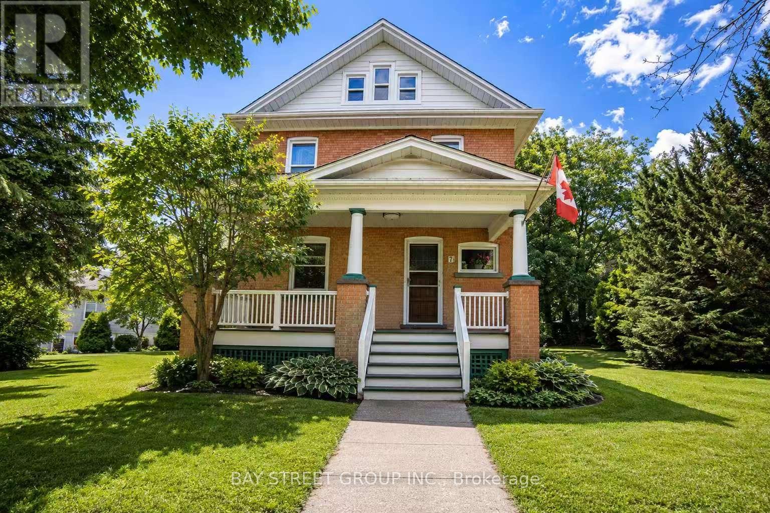 7 PAVILLION STREET, Markham, Ontario