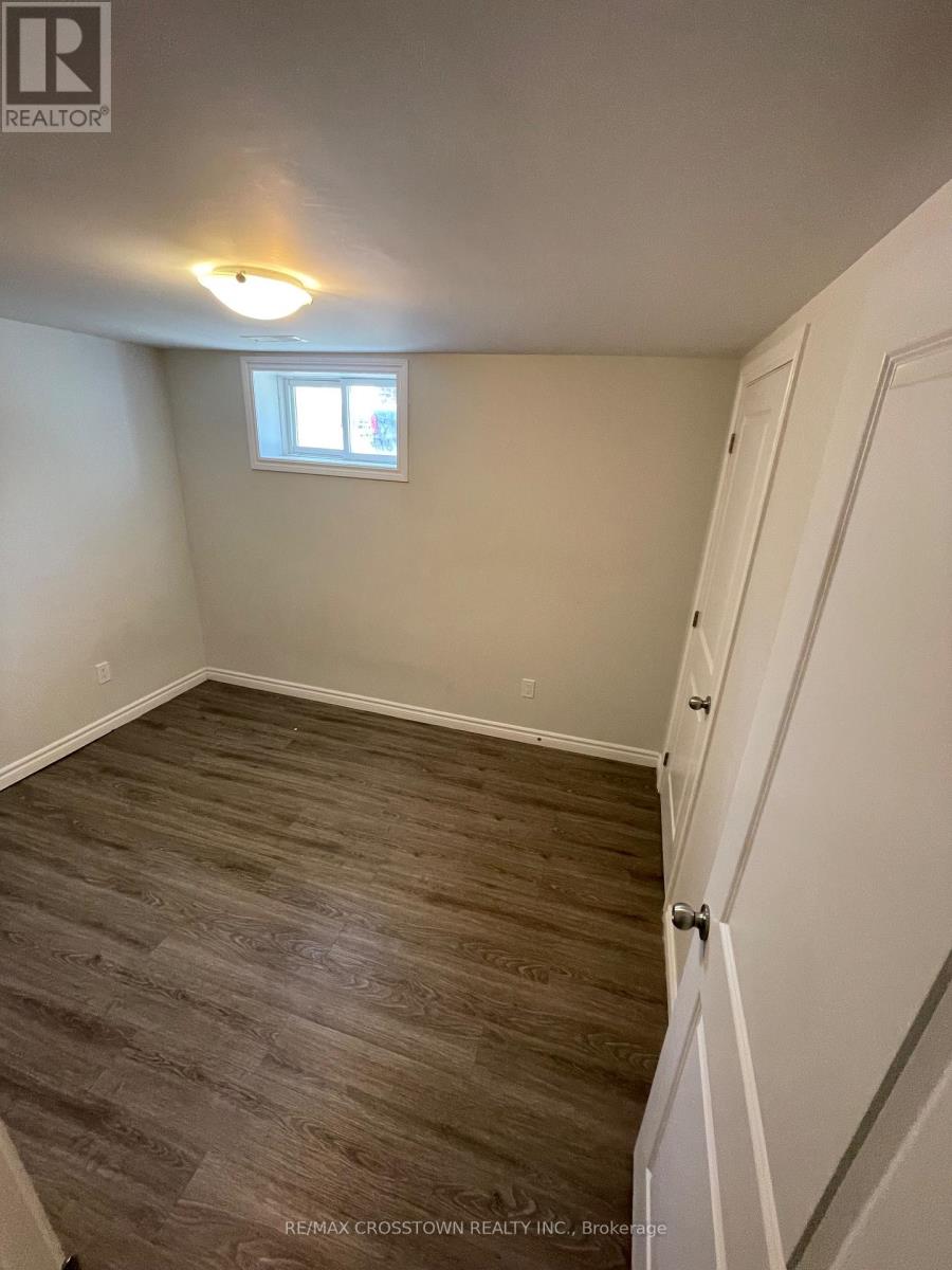 A-Basement - 76a (Basement) Owen Street, Barrie, Ontario L4M 3H5 - Photo 20 - S13589542