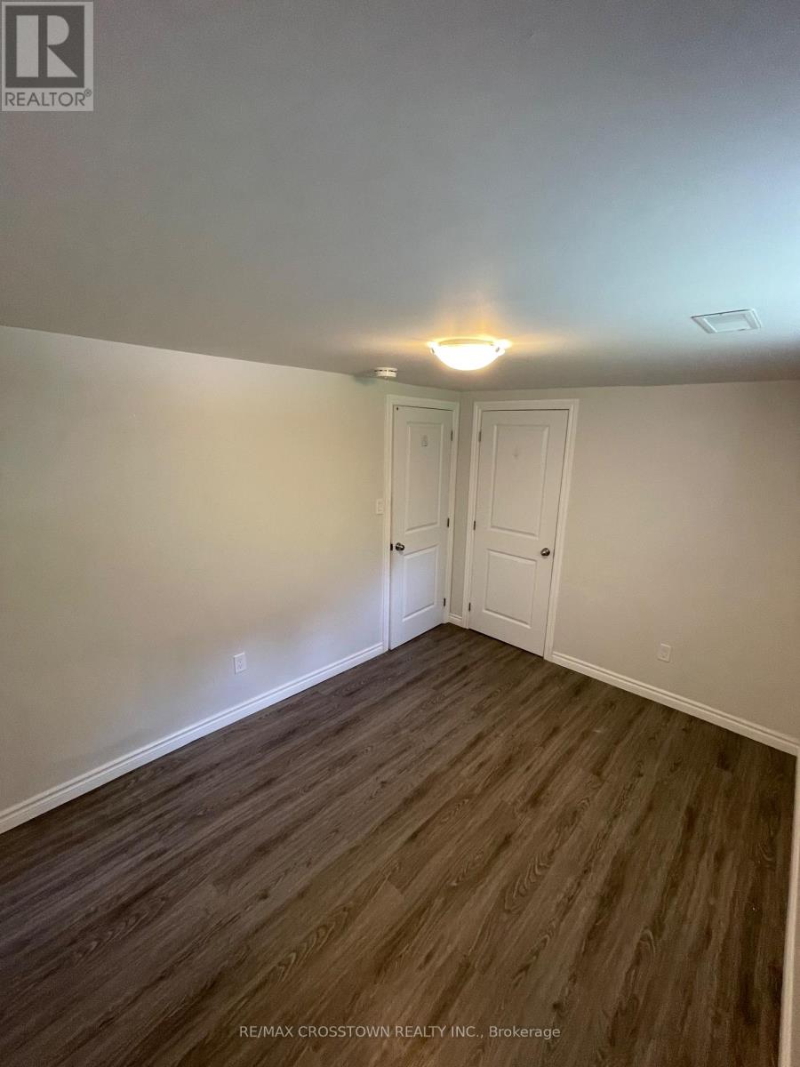 A-Basement - 76a (Basement) Owen Street, Barrie, Ontario L4M 3H5 - Photo 17 - S13589542
