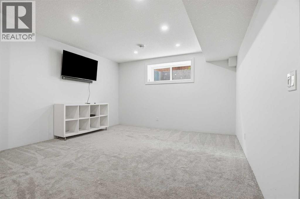 110 Drake Landing Gardens, Okotoks, Alberta  T1S 0P9 - Photo 40 - A2326941