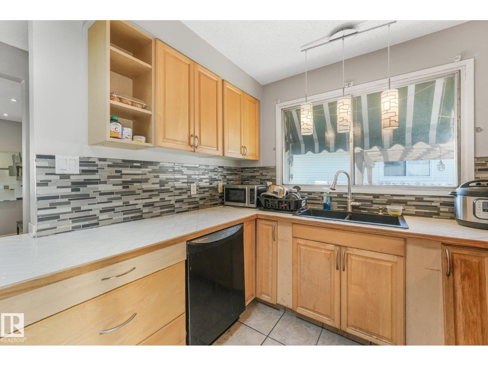 5914 91 Av NW, Edmonton, Alberta  T6B 0R4 - Photo 15 - E4500053