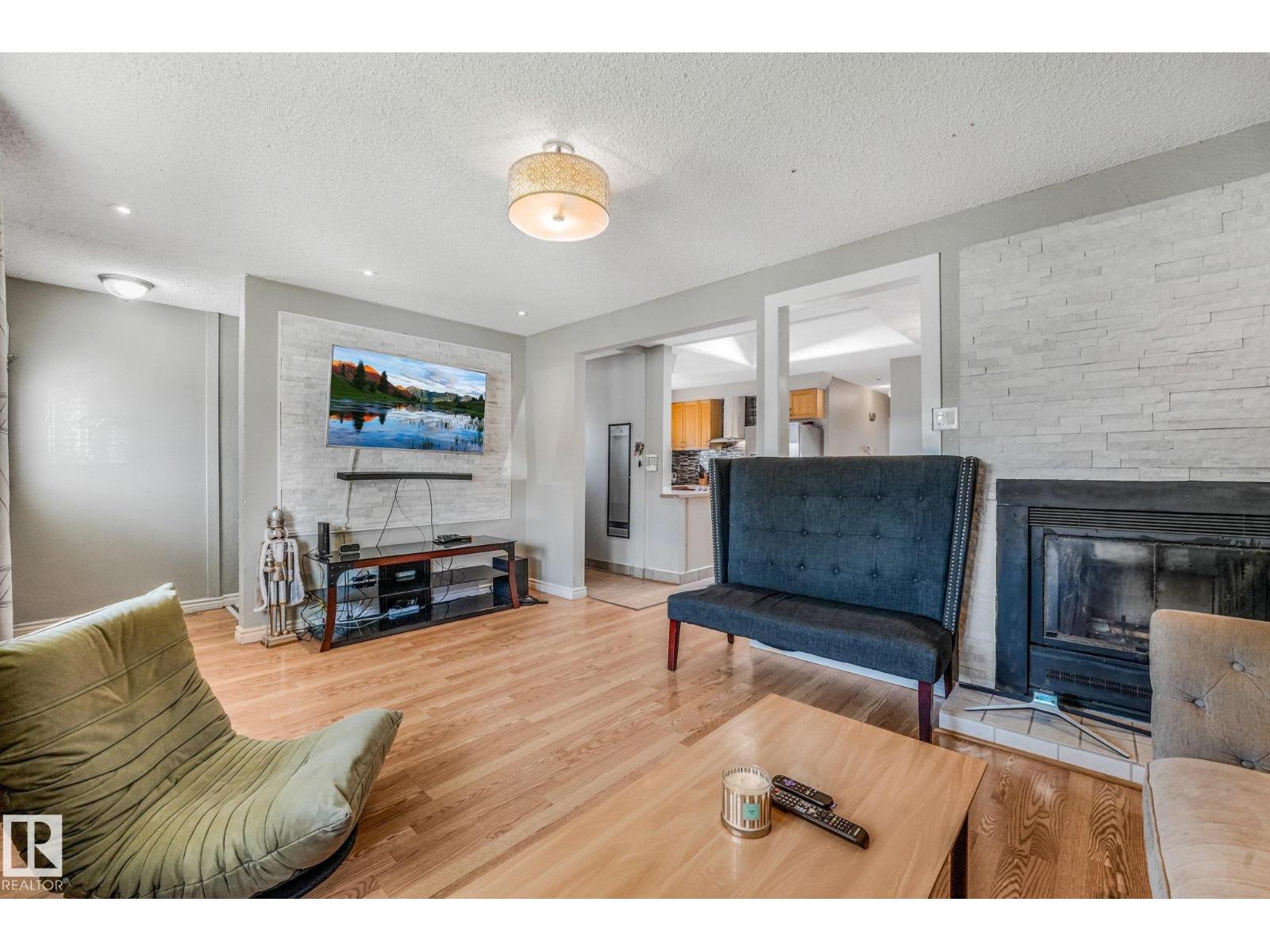 5914 91 Av NW, Edmonton, Alberta  T6B 0R4 - Photo 9 - E4500053