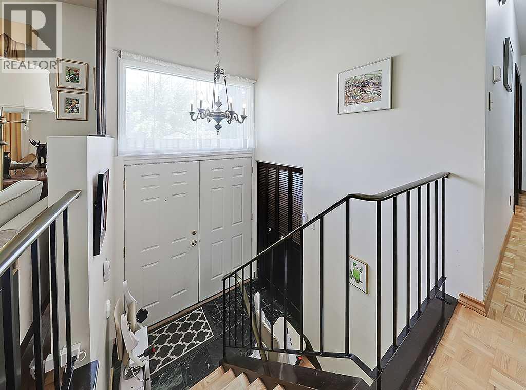 3911 Vincent Drive NW, Calgary, Alberta  T2N 0K2 - Photo 2 - A2329817