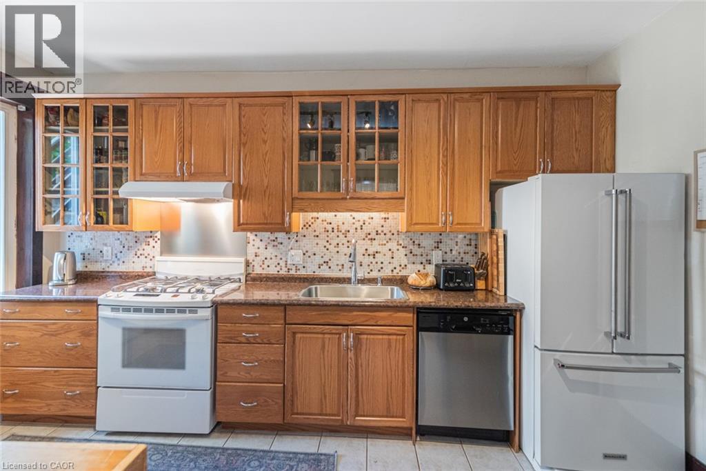 9 Senator Avenue, Hamilton, Ontario  L8L 1Z3 - Photo 18 - 40842299