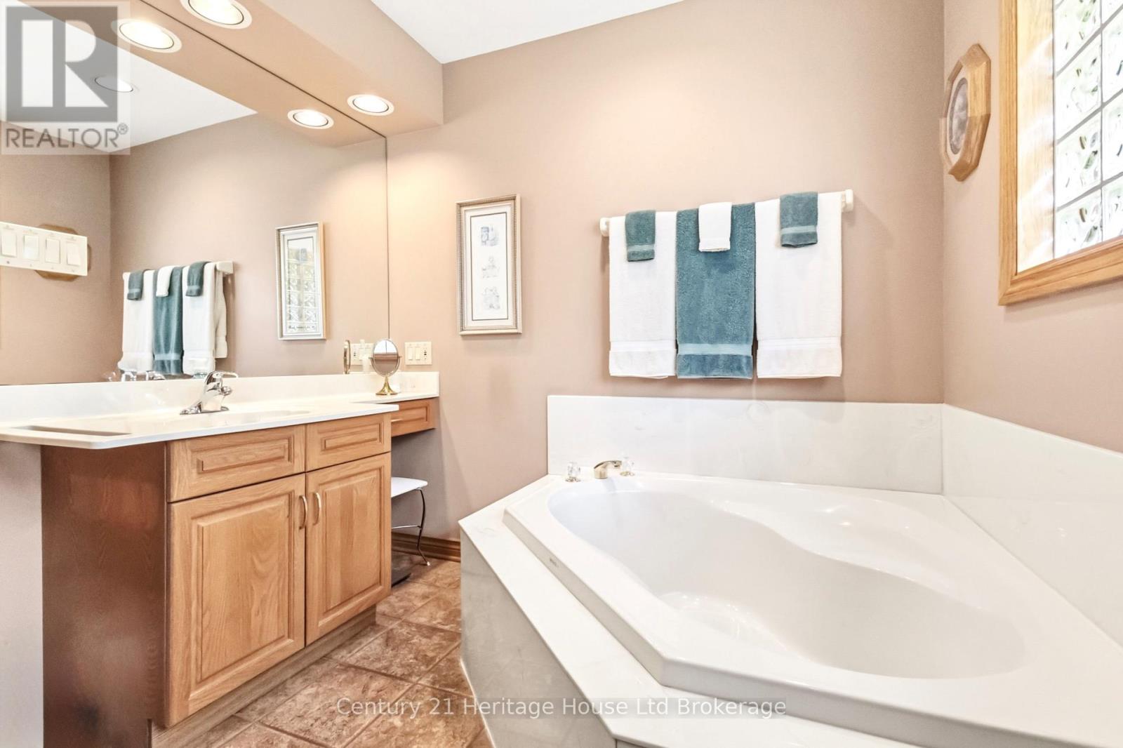 26 Deveron Crescent, London South, Ontario  N5Z 4B1 - Photo 14 - X13591430