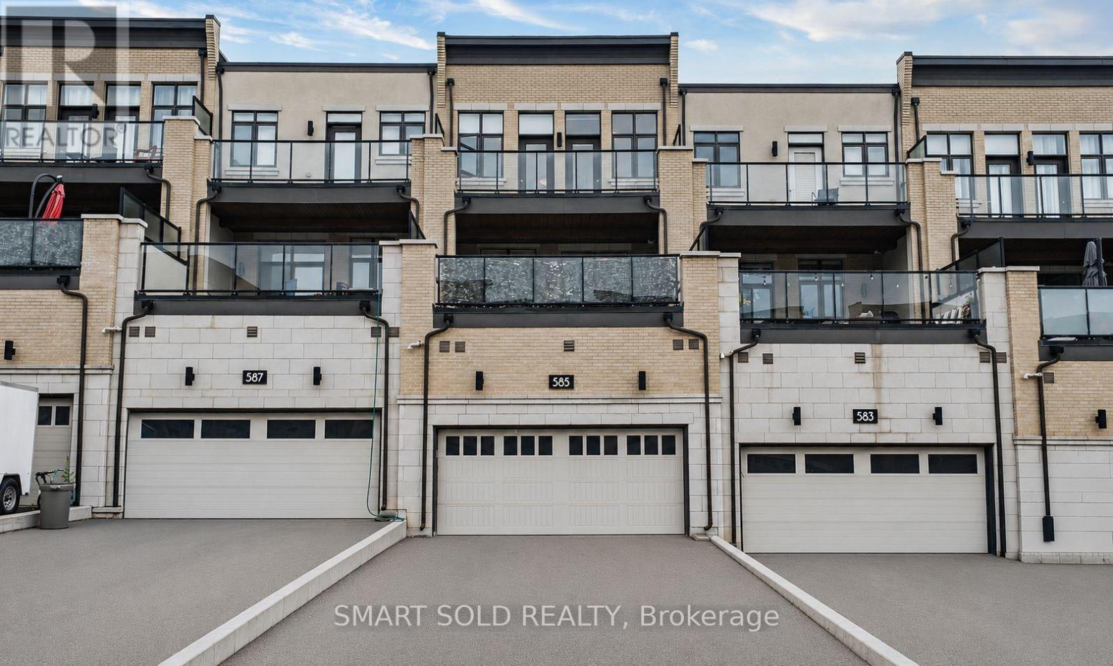 585 Marc Santi Boulevard, Vaughan, Ontario L6A 4Z8 - Photo 4 - N13591376