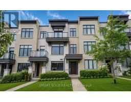585 MARC SANTI BOULEVARD, Vaughan, Ontario