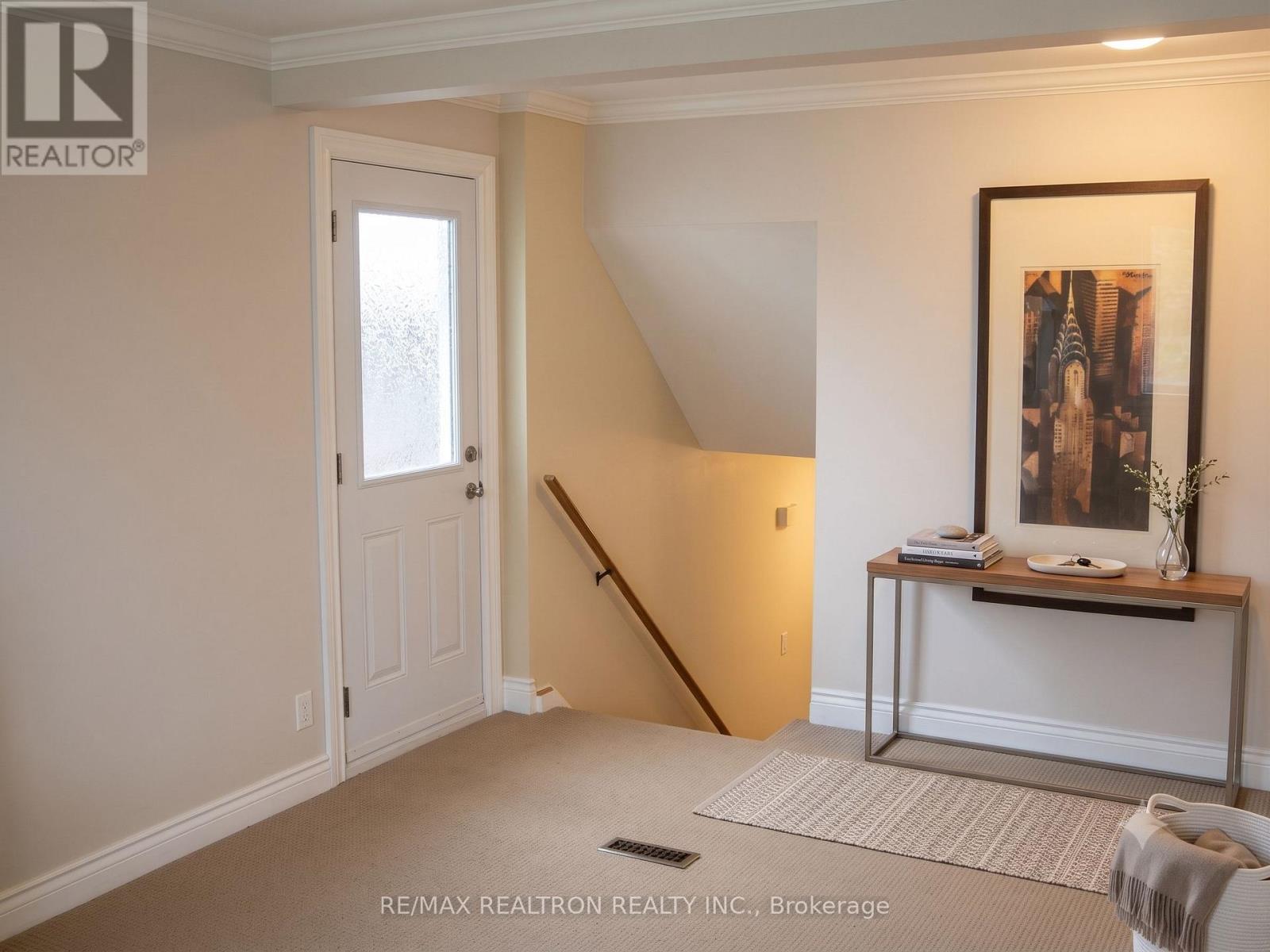 166 Weldrick Road, Richmond Hill, Ontario  L4C 3V1 - Photo 9 - N13591396