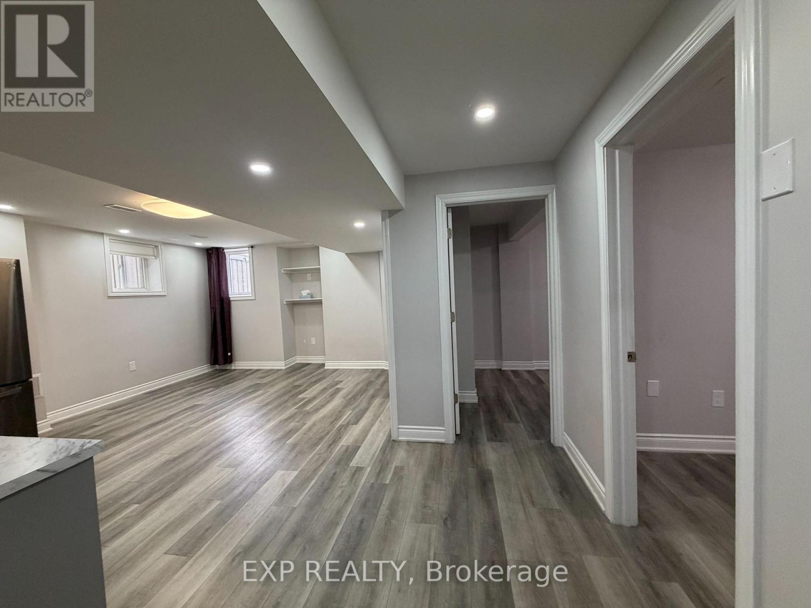 69 Gardenbrooke Trail, Brampton, Ontario L6P 3J3 - Photo 11 - W13591446