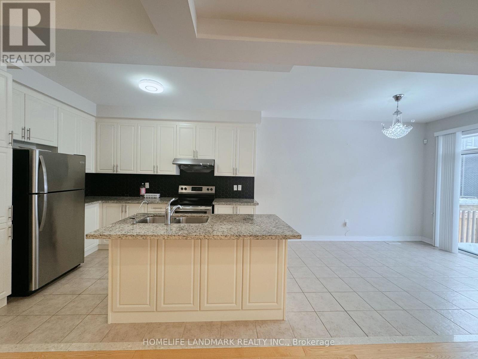 36 Applegate Drive, East Gwillimbury, Ontario  L9N 0R2 - Photo 6 - N13591462