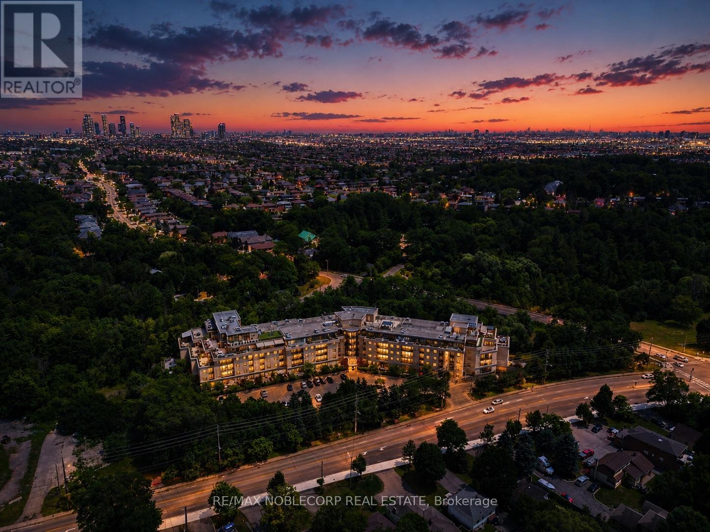 105 - 8201 ISLINGTON AVENUE, Vaughan, Ontario