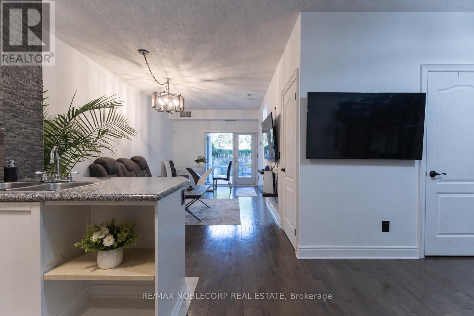 105 - 8201 Islington Avenue, Vaughan, Ontario  L4L 9S6 - Photo 10 - N13591480