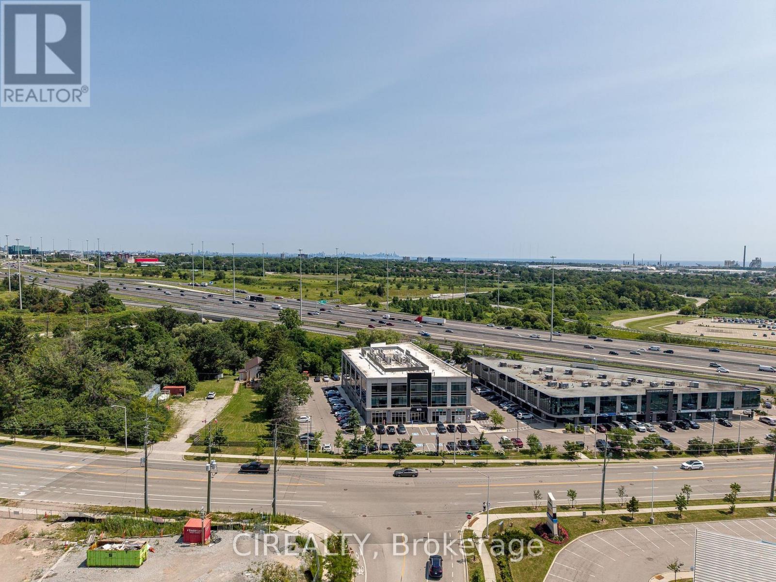 209 - 1670 North Service Road, Oakville (Qe Queen Elizabeth), Ontario  L6H 7G3 - Photo 5 - W13591464