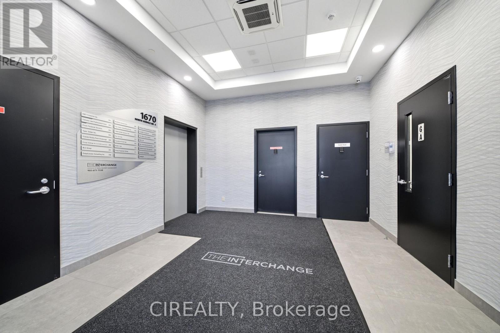 209 - 1670 North Service Road, Oakville (Qe Queen Elizabeth), Ontario  L6H 7G3 - Photo 7 - W13591464