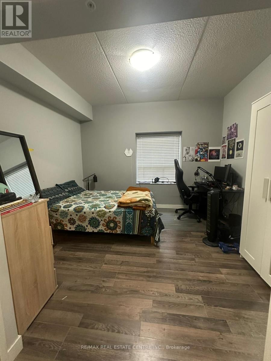 62 Balsam B408 Street, Waterloo, Ontario  N2L 3H2 - Photo 8 - X13591506