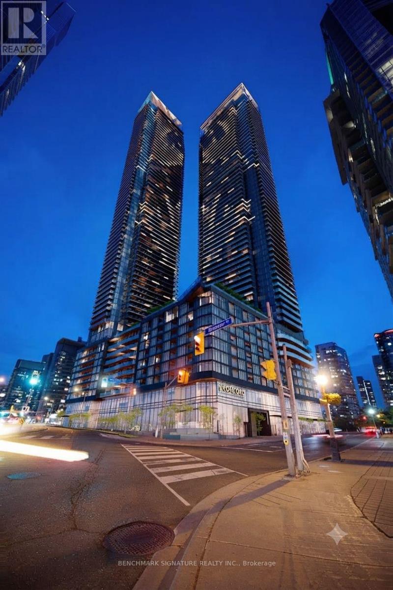 3809 - 1 Concord Cityplace Way, Toronto, Ontario  M5V 0X3 - Photo 1 - C13591510