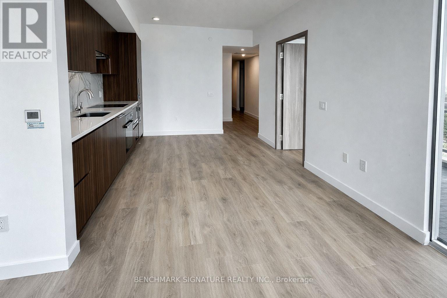 3809 - 1 Concord Cityplace Way, Toronto, Ontario  M5V 0X3 - Photo 4 - C13591510