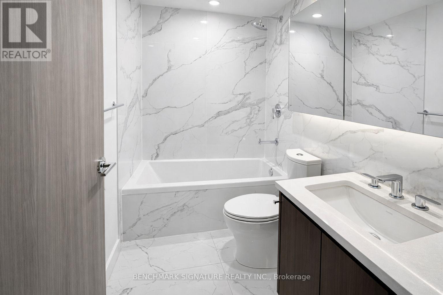 3809 - 1 Concord Cityplace Way, Toronto, Ontario  M5V 0X3 - Photo 7 - C13591510