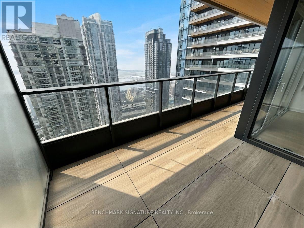3809 - 1 Concord Cityplace Way, Toronto, Ontario  M5V 0X3 - Photo 9 - C13591510