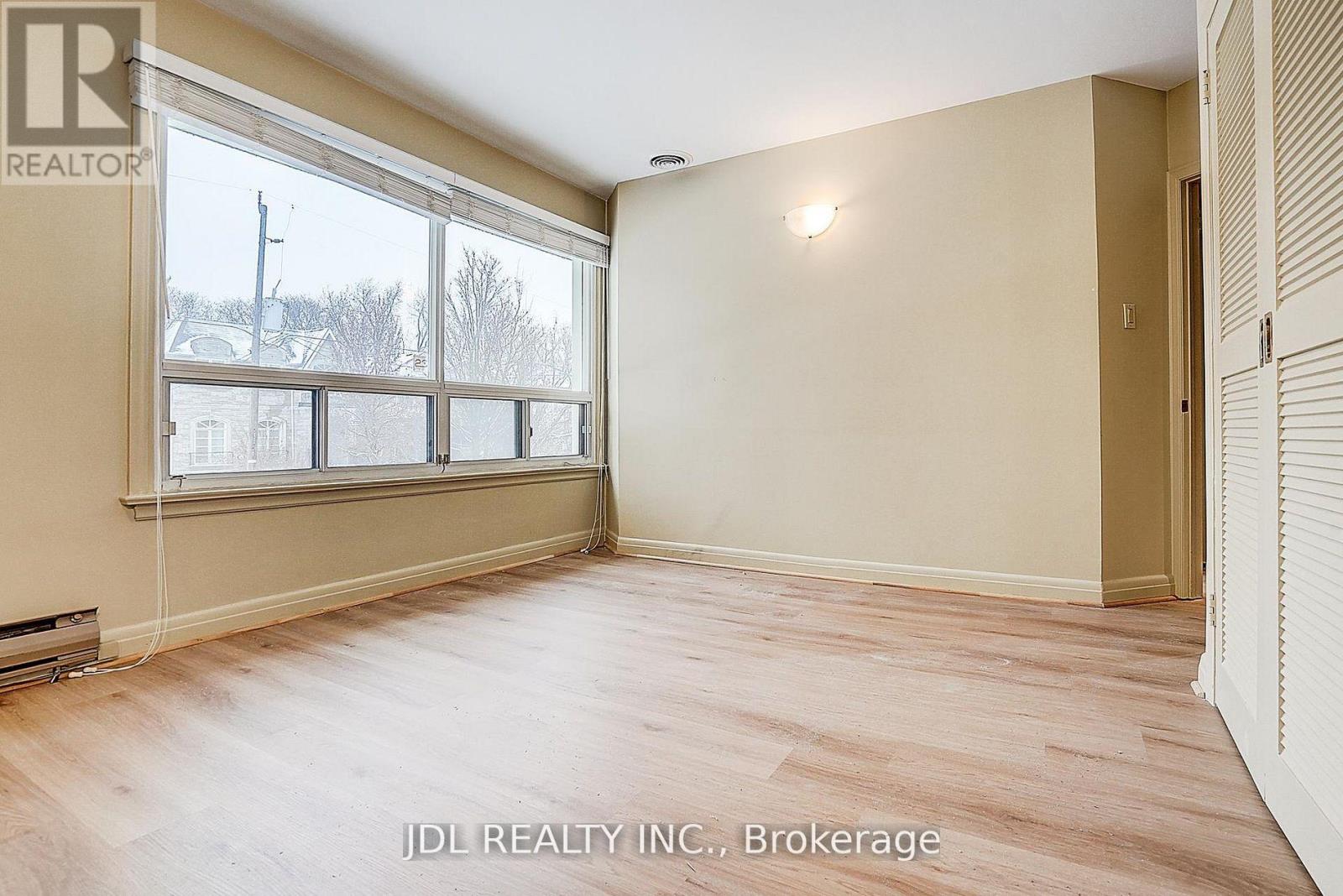87 Munro Boulevard, Toronto, Ontario  M2P 1C5 - Photo 25 - C13591566