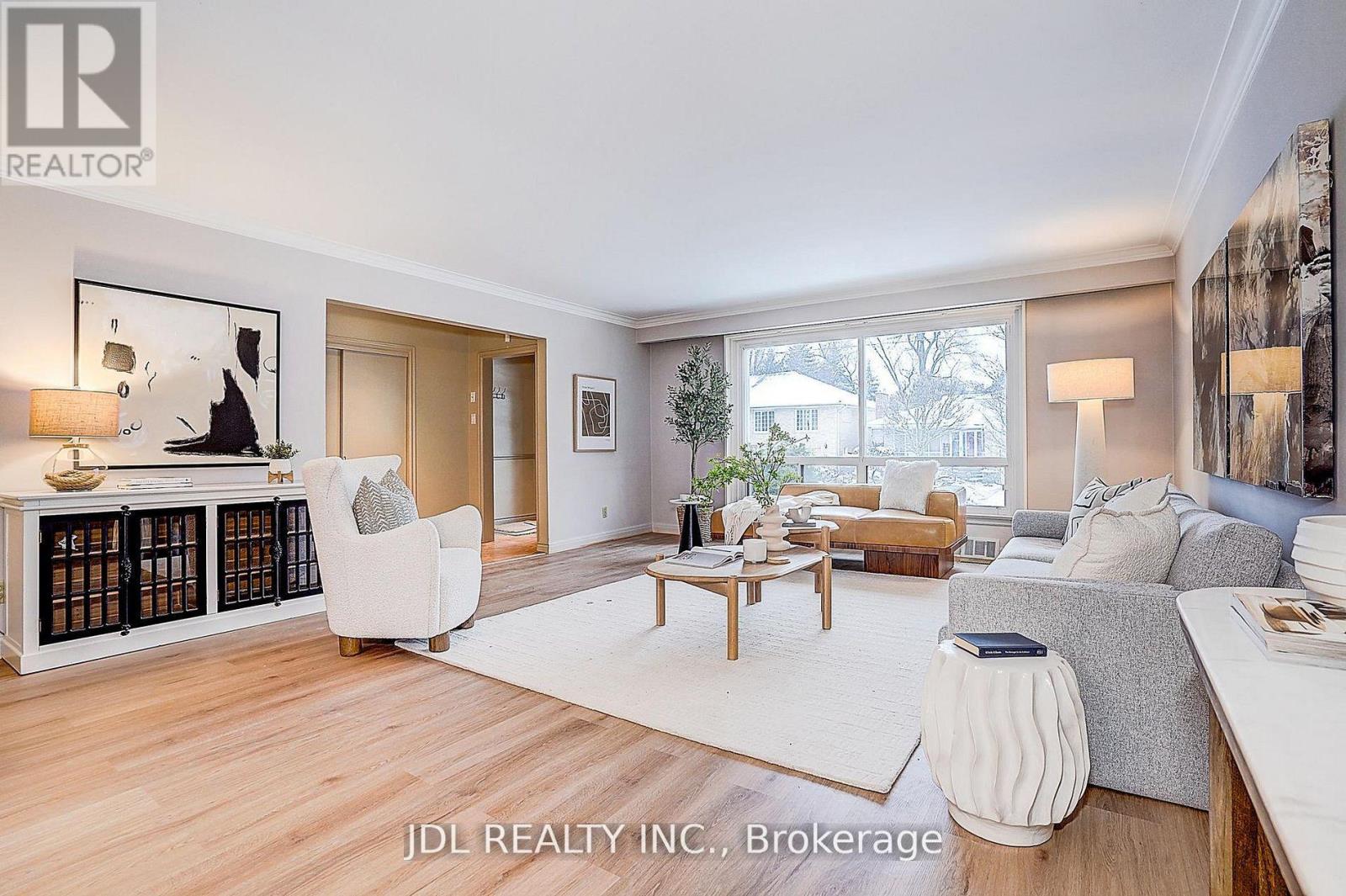 87 Munro Boulevard, Toronto, Ontario  M2P 1C5 - Photo 6 - C13591566