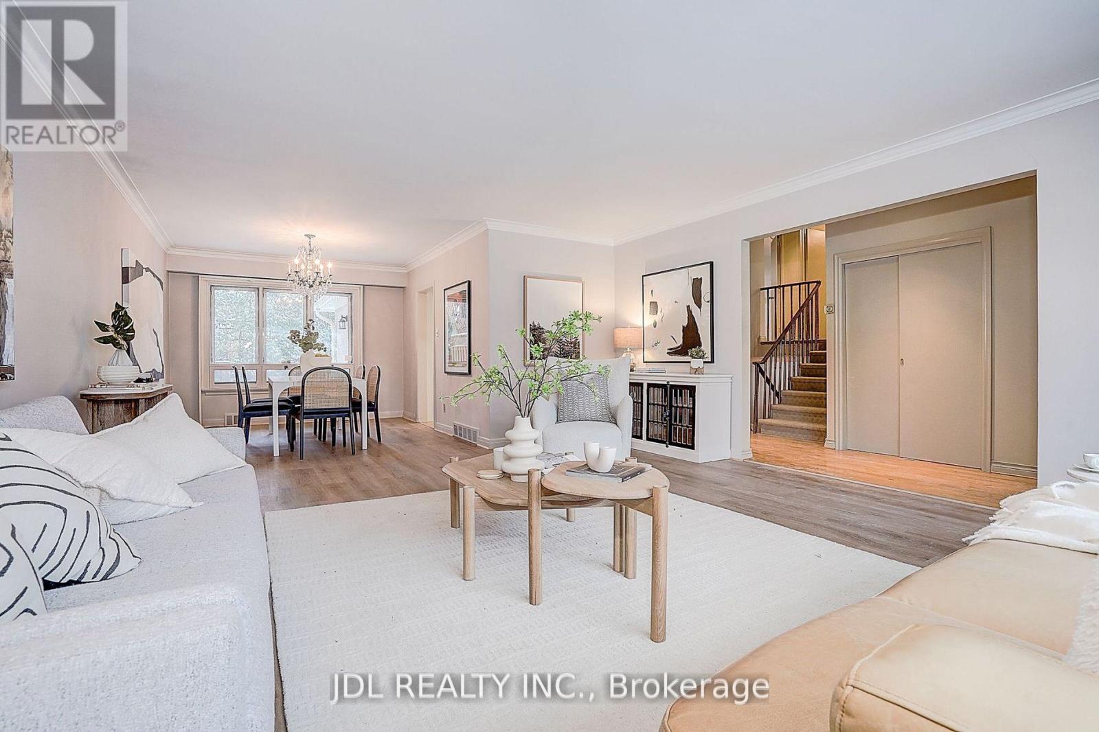 87 Munro Boulevard, Toronto, Ontario  M2P 1C5 - Photo 7 - C13591566