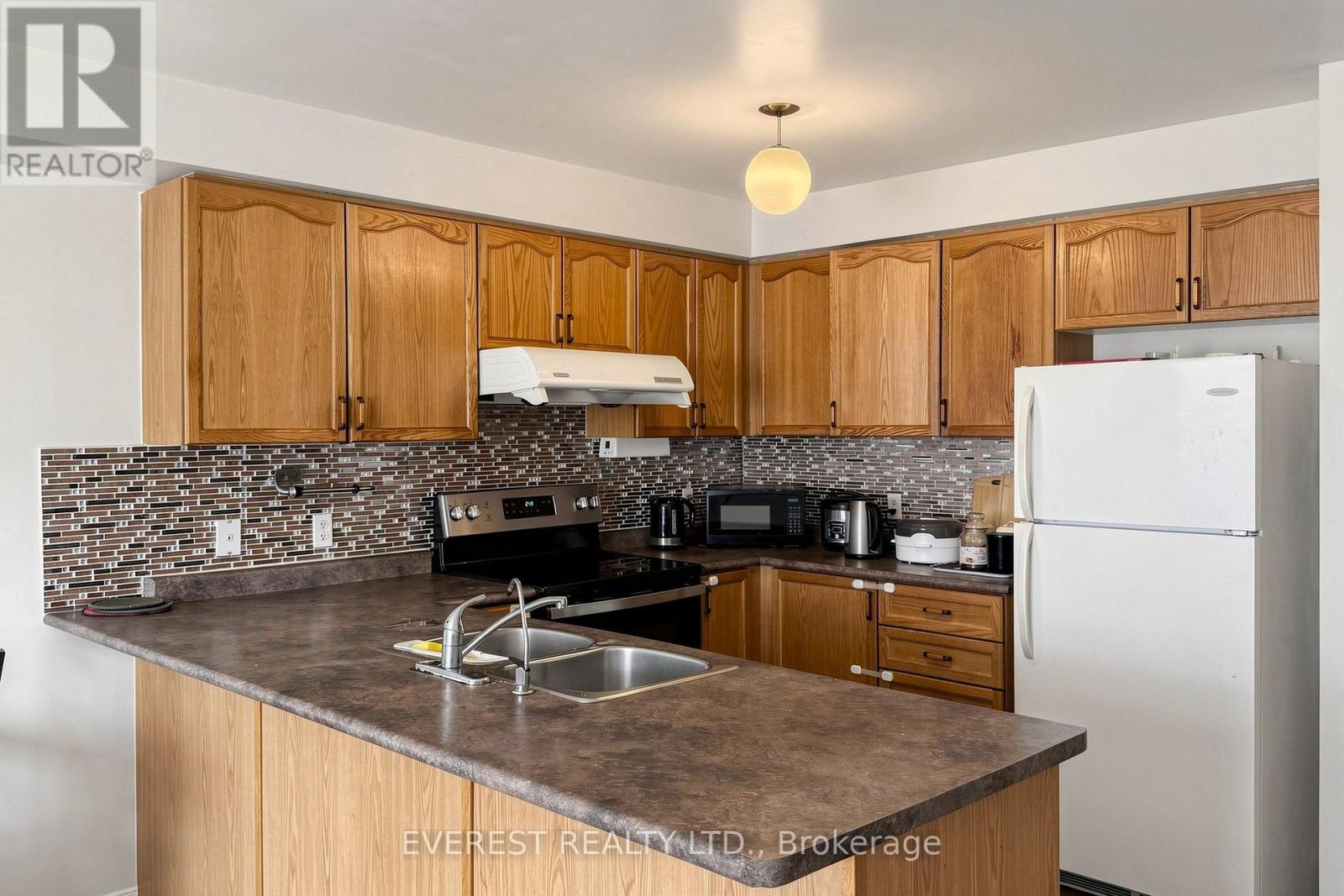 121 Jenkinson Way, Toronto, Ontario M1P 5H5 - Photo 14 - E13591598