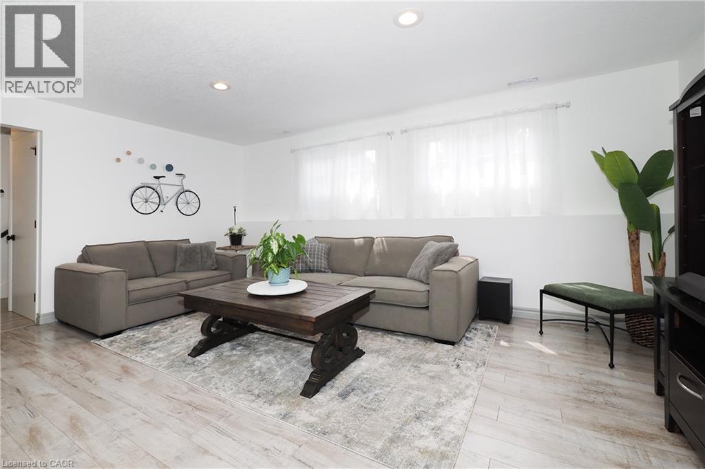 182 Mitchell Street, Ayr, Ontario  N0B 1E0 - Photo 24 - 40849411