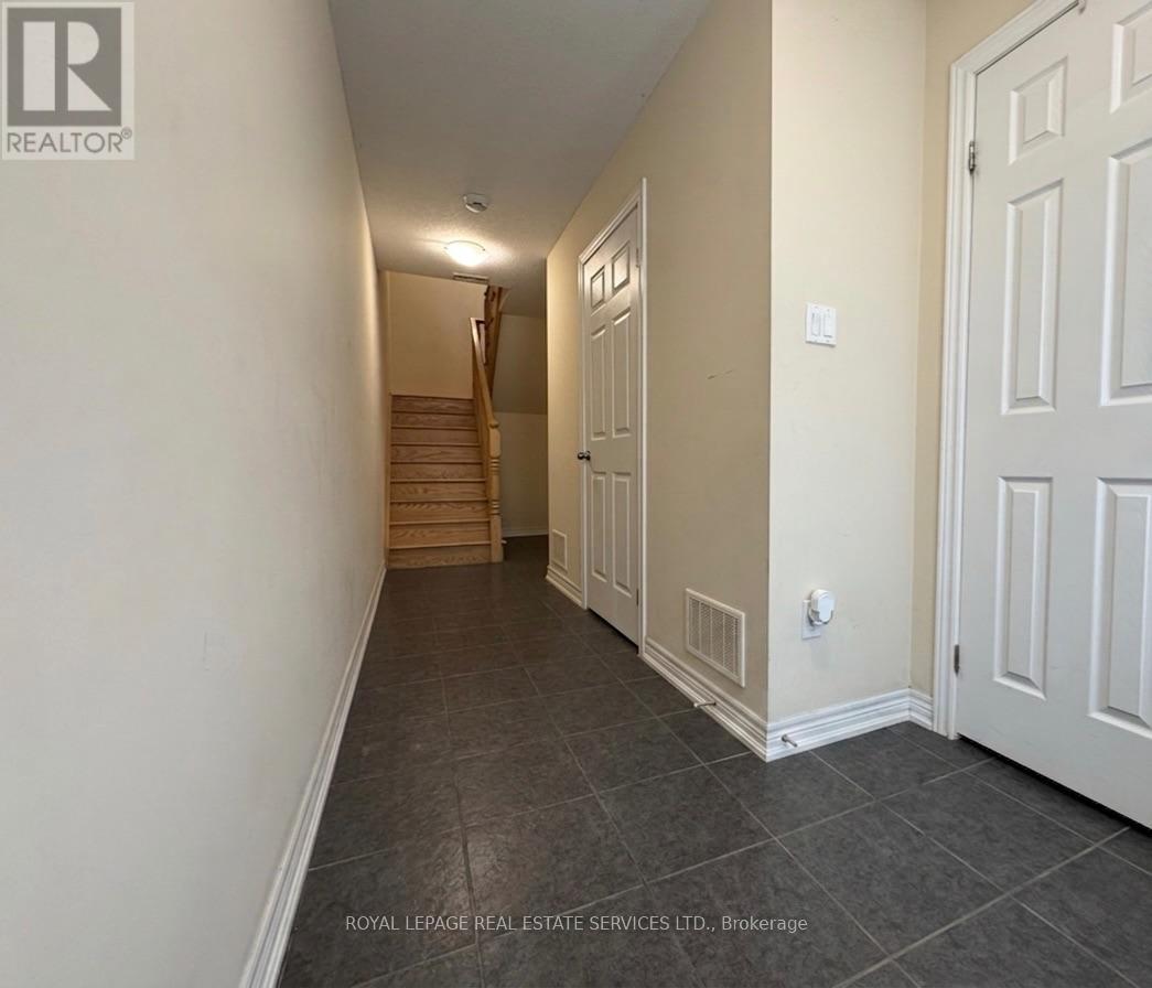 47 - 181 Plains Road W, Burlington, Ontario  L7T 0B1 - Photo 3 - W13591576