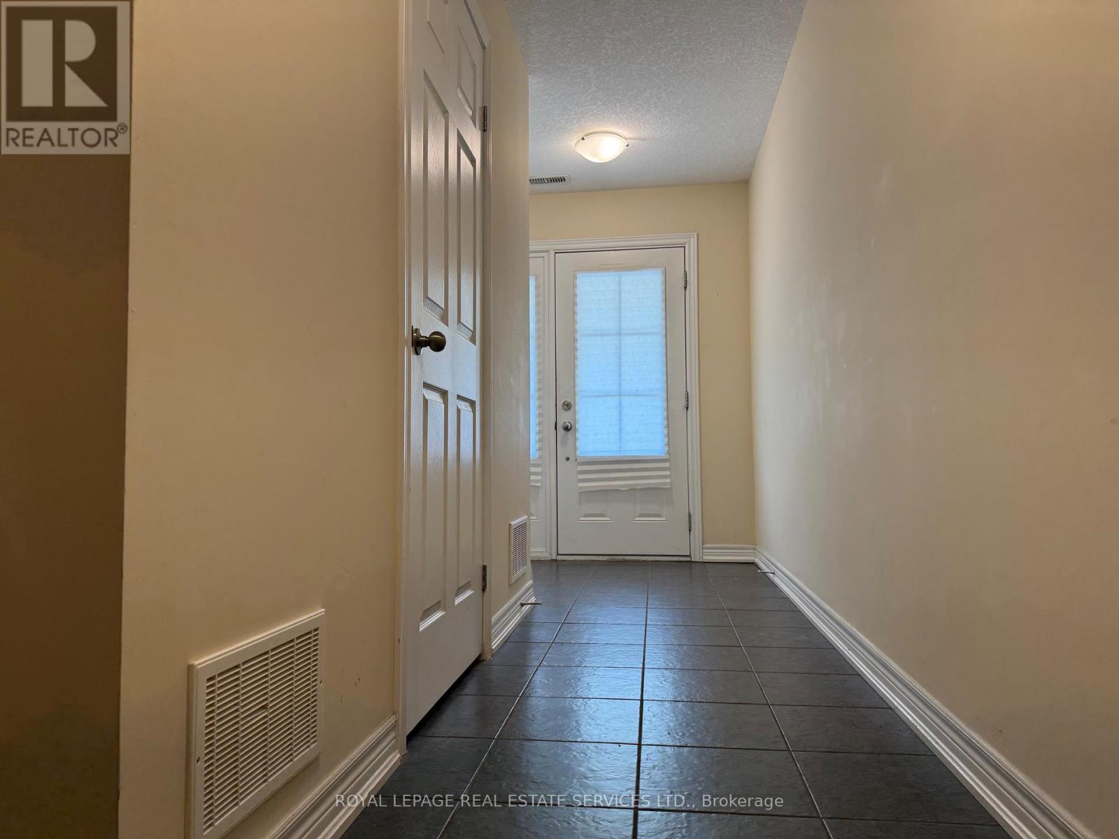 47 - 181 Plains Road W, Burlington, Ontario  L7T 0B1 - Photo 5 - W13591576