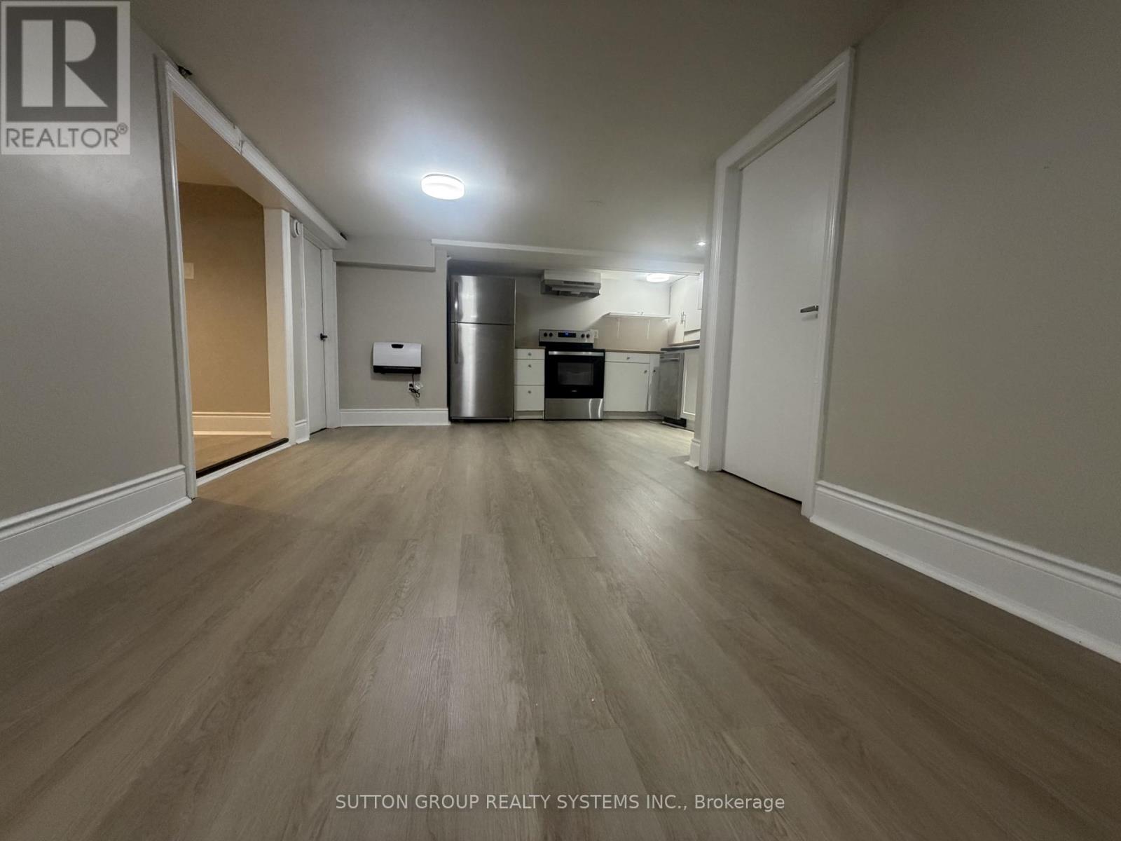 Lower Level - 3 Tyrone Avenue, Toronto, Ontario M6M 2K4 - Photo 11 - W13591584