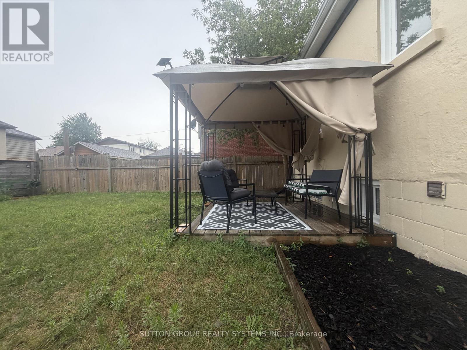 Lower Level - 3 Tyrone Avenue, Toronto, Ontario M6M 2K4 - Photo 17 - W13591584