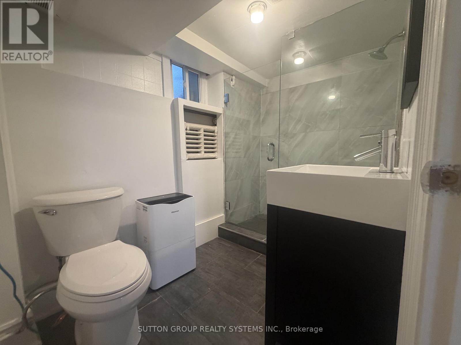 Lower Level - 3 Tyrone Avenue, Toronto, Ontario M6M 2K4 - Photo 6 - W13591584