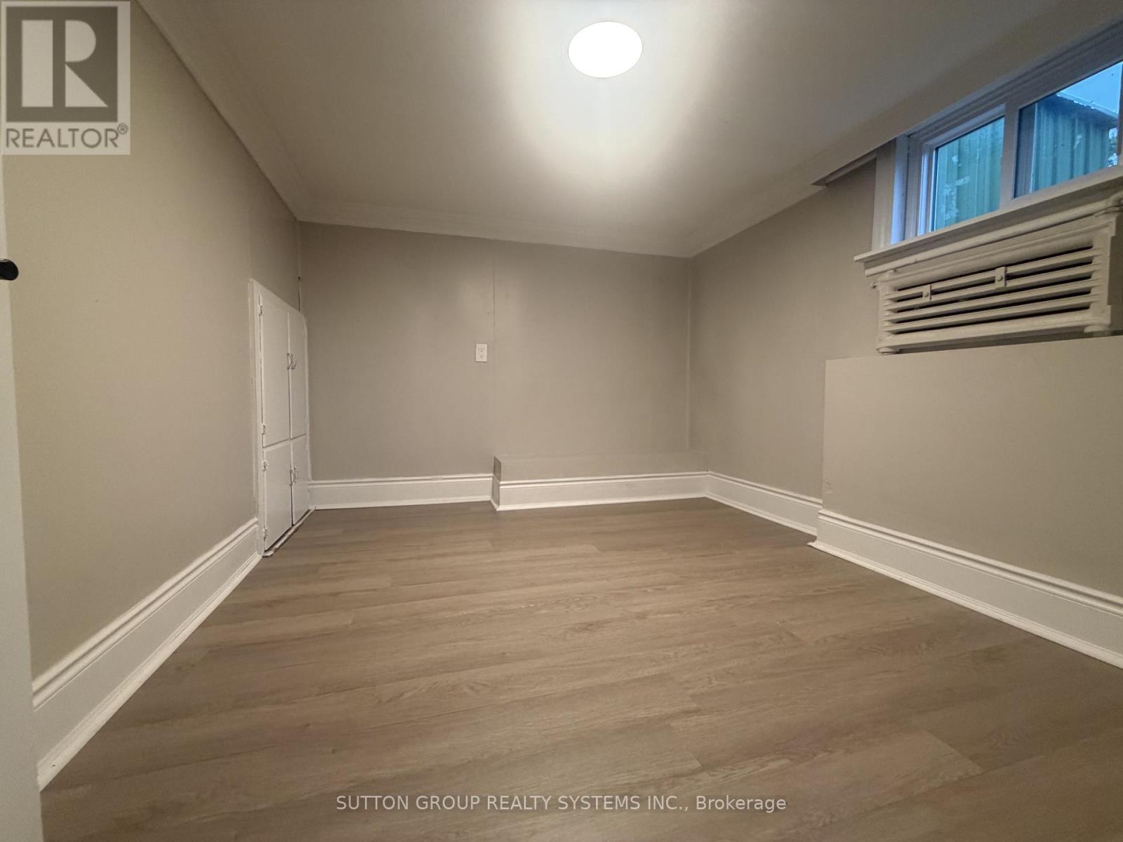 Lower Level - 3 Tyrone Avenue, Toronto, Ontario M6M 2K4 - Photo 8 - W13591584