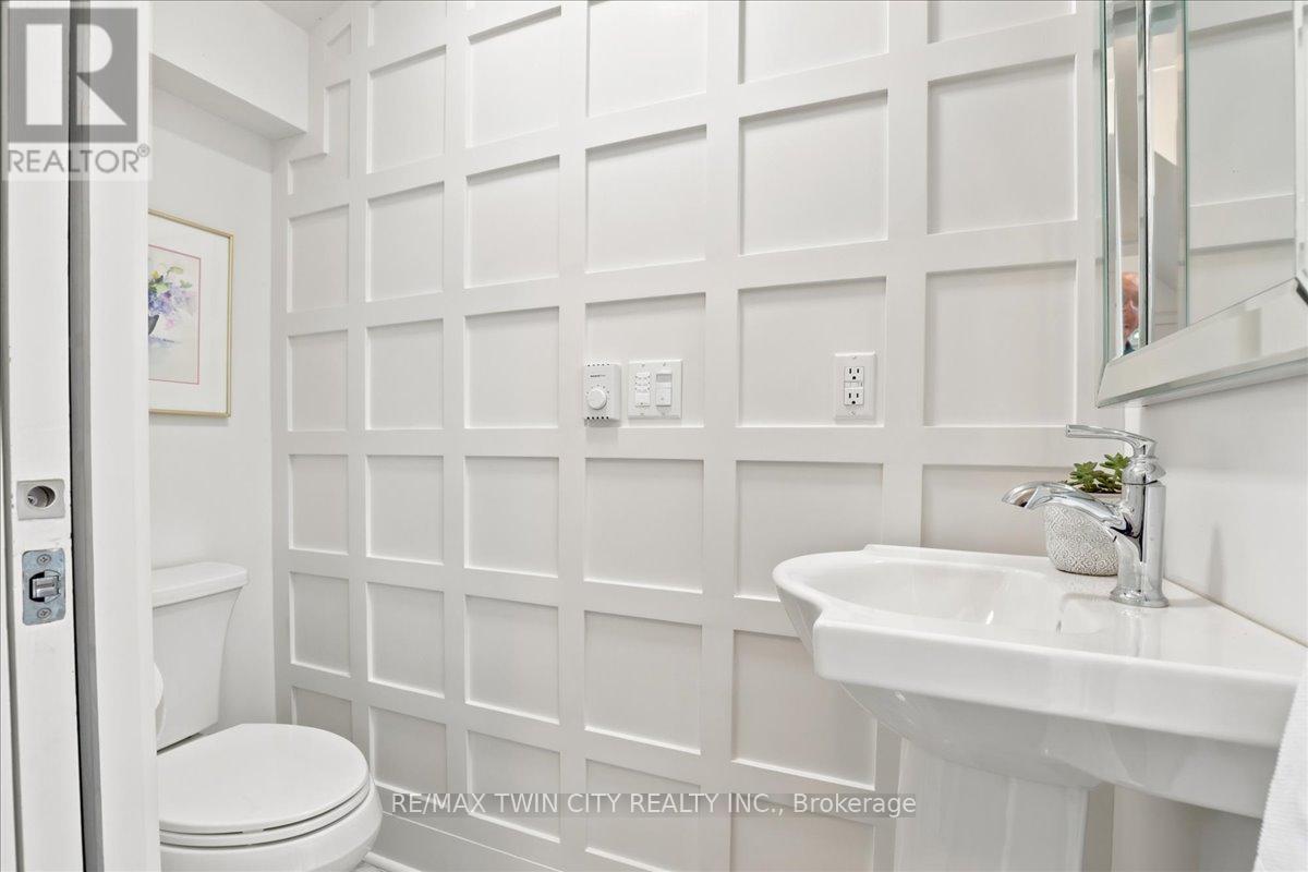 85 Albert Street, Waterloo, Ontario  N2L 3S6 - Photo 15 - X13591512