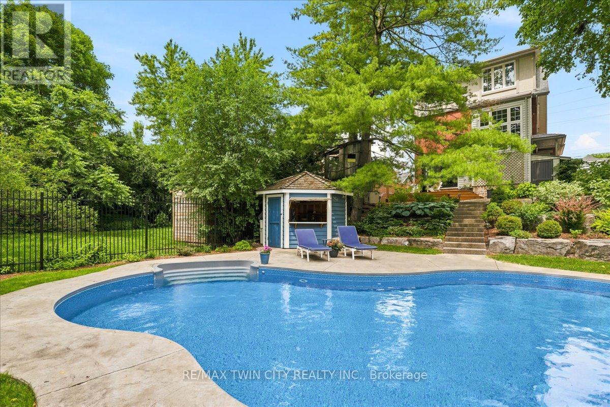 85 Albert Street, Waterloo, Ontario  N2L 3S6 - Photo 39 - X13591512