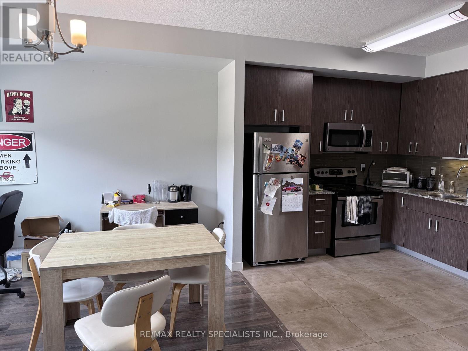 T210 - 62 Balsam Street, Waterloo, Ontario  N2L 3H2 - Photo 7 - X13591568