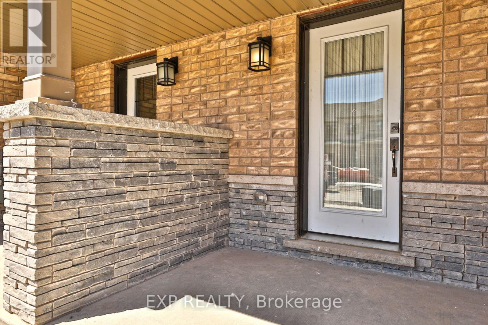 7 Pagebrook Crescent, Hamilton, Ontario  L8J 0K7 - Photo 3 - X13591614