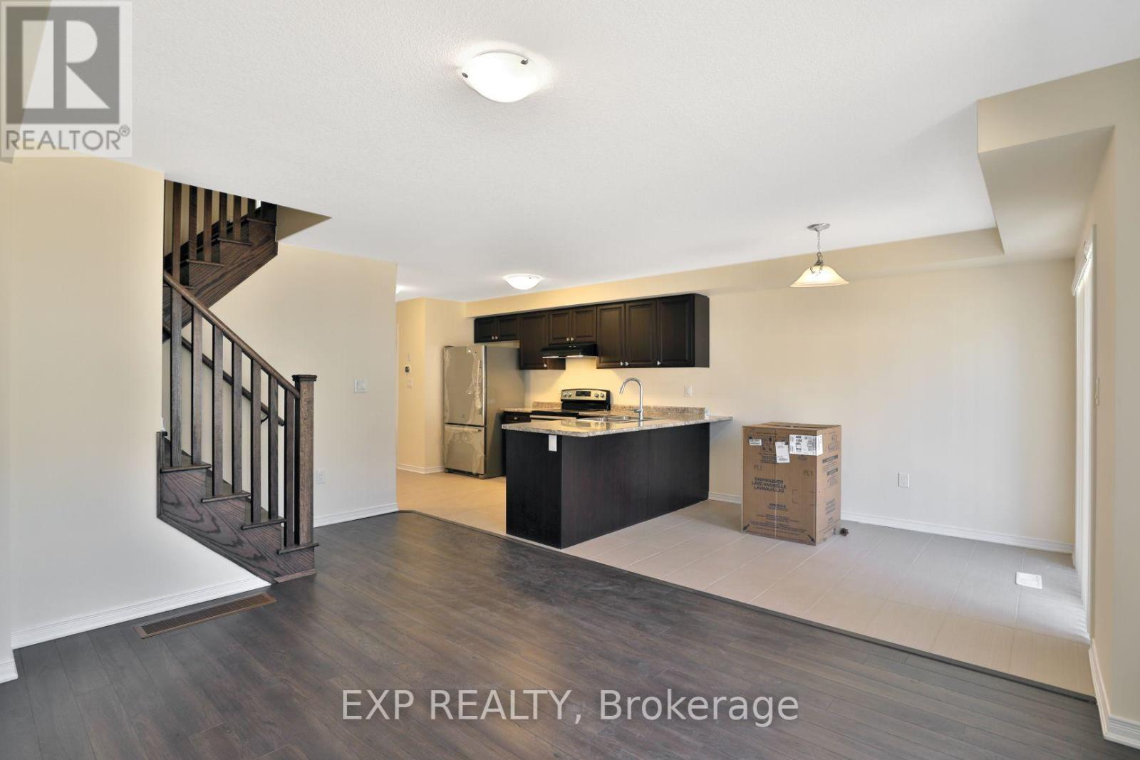 7 Pagebrook Crescent, Hamilton, Ontario  L8J 0K7 - Photo 7 - X13591614
