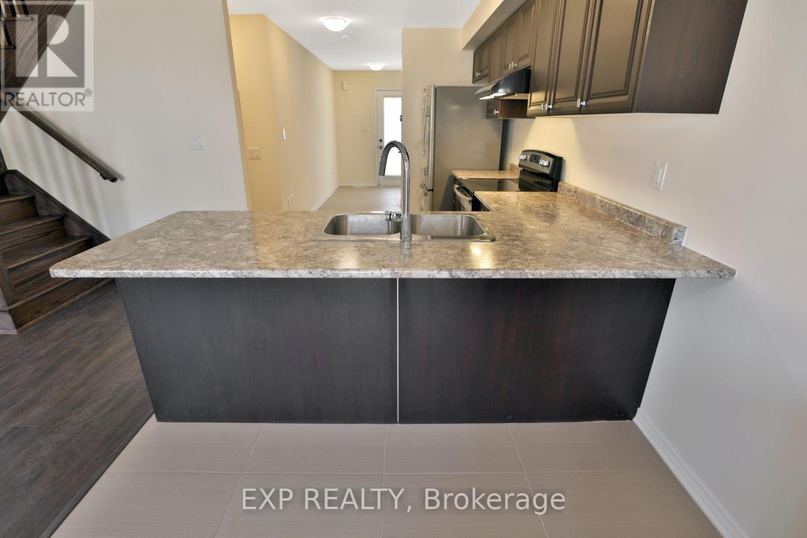 7 Pagebrook Crescent, Hamilton, Ontario  L8J 0K7 - Photo 9 - X13591614