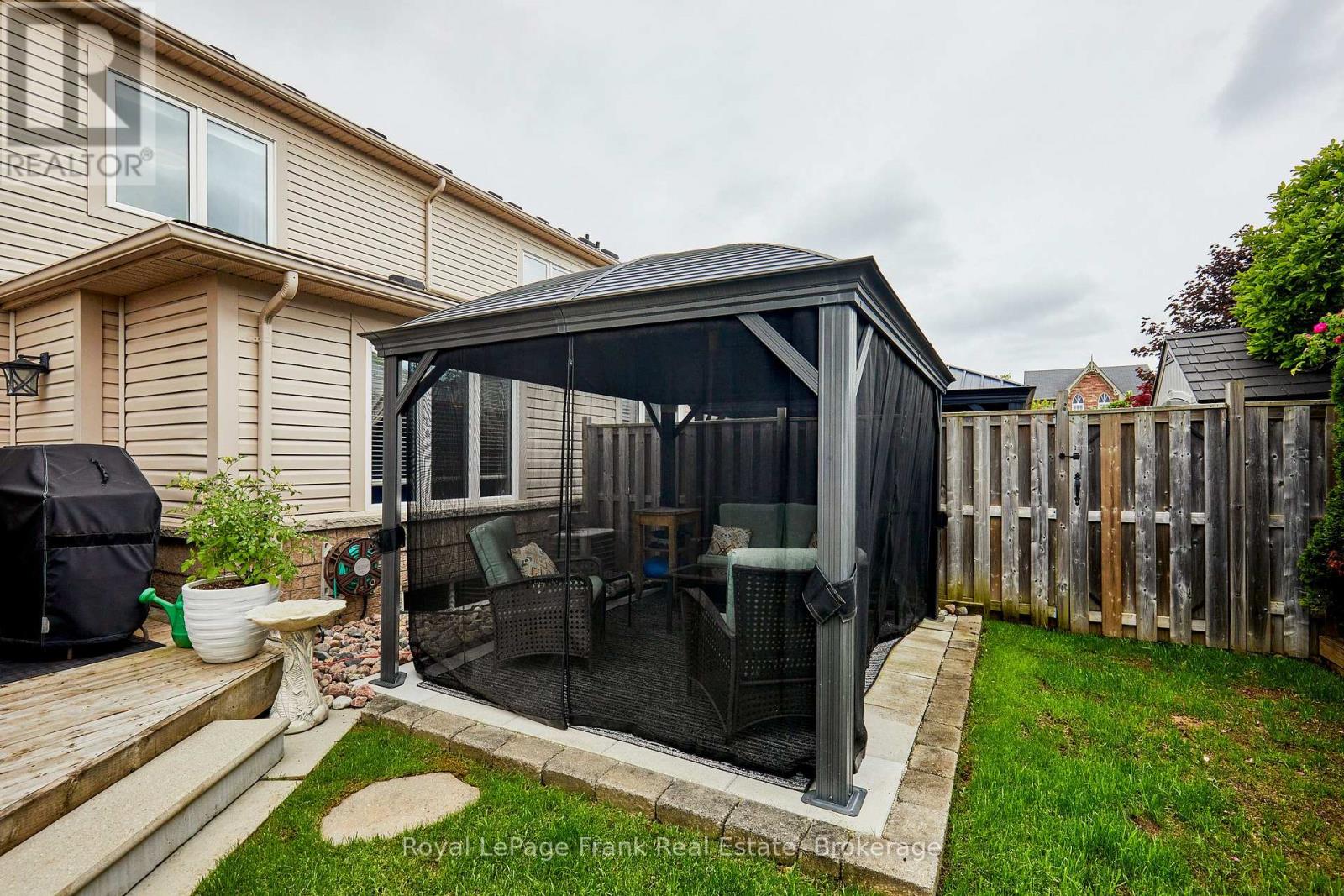 10 Lander Crescent, Clarington, Ontario  L1C 0L4 - Photo 37 - E13591678